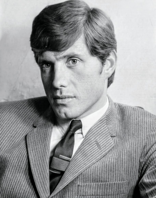 Héctor Bonilla