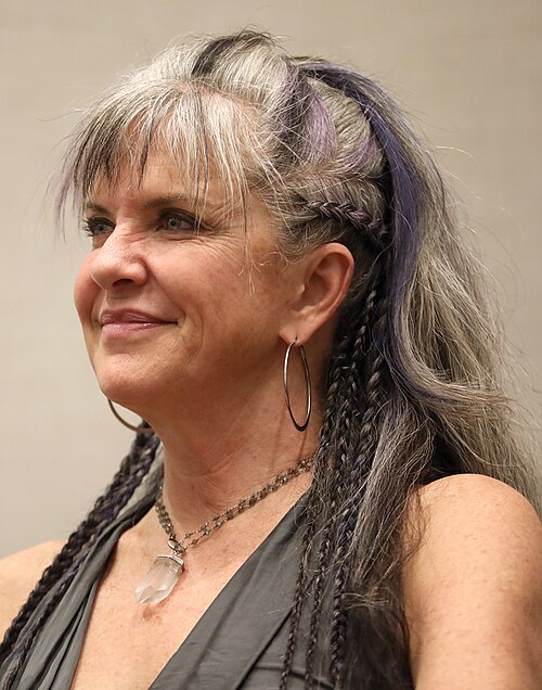 Jennifer Hale